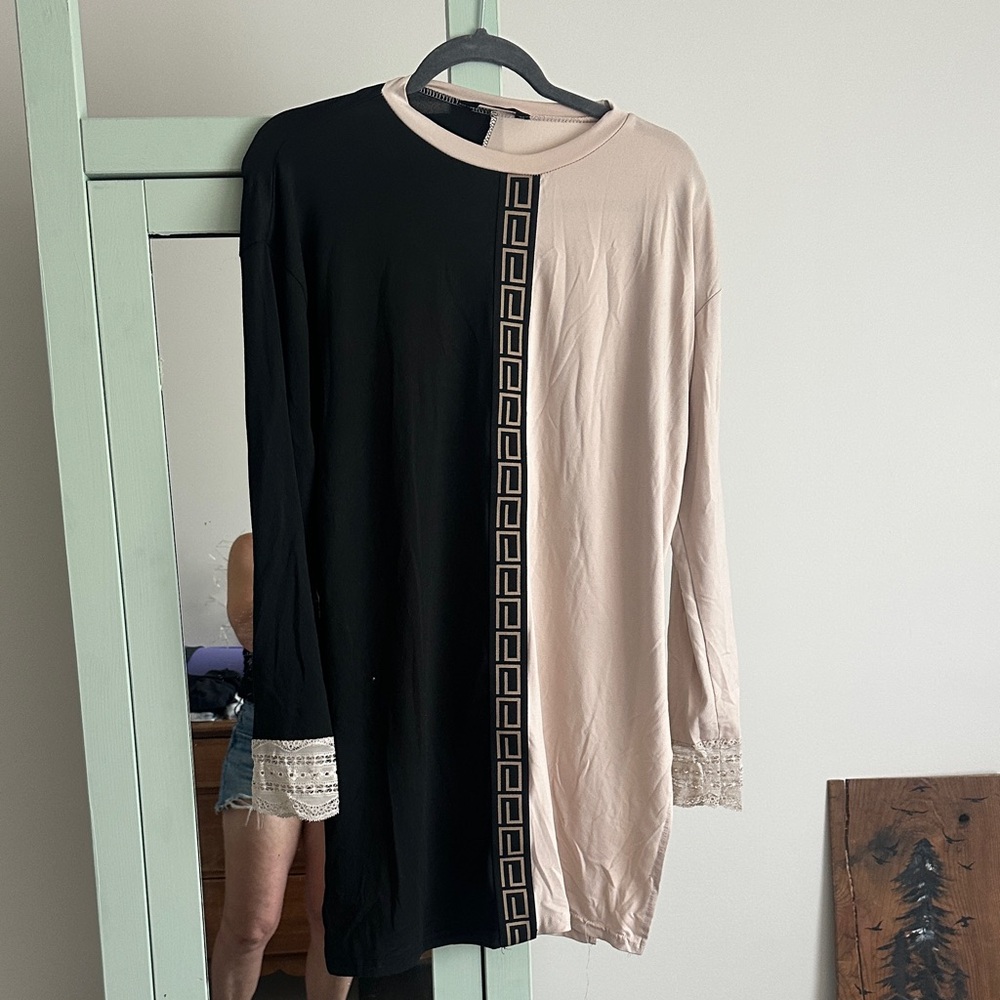 Chic Black and Cream Elegant Dress